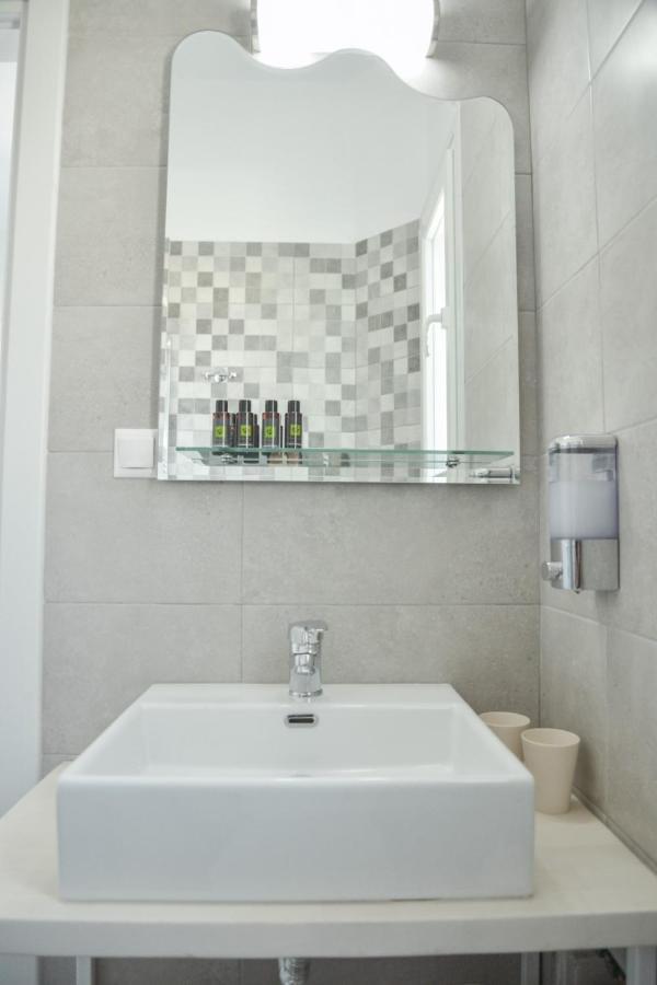 Zeras Apartments Adamantas  Ngoại thất bức ảnh