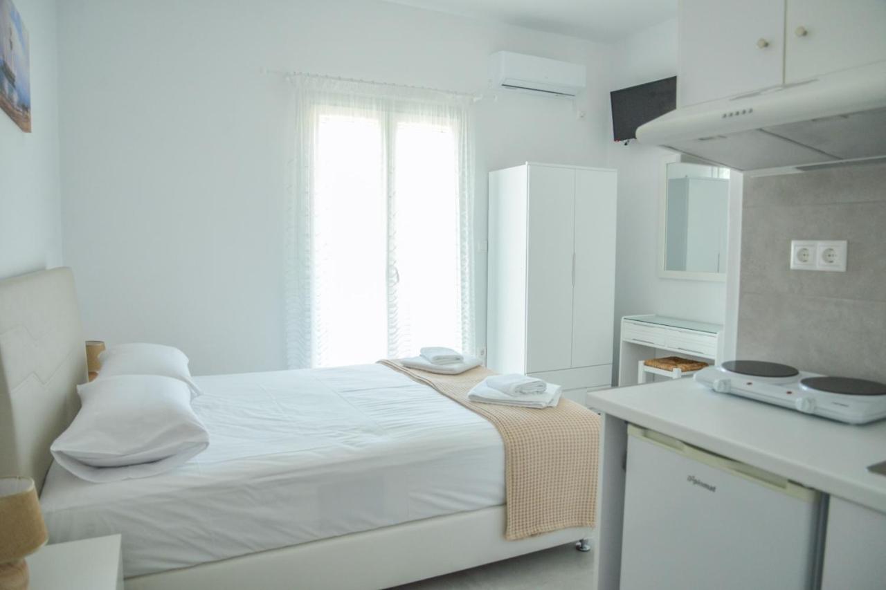Zeras Apartments Adamantas  Ngoại thất bức ảnh
