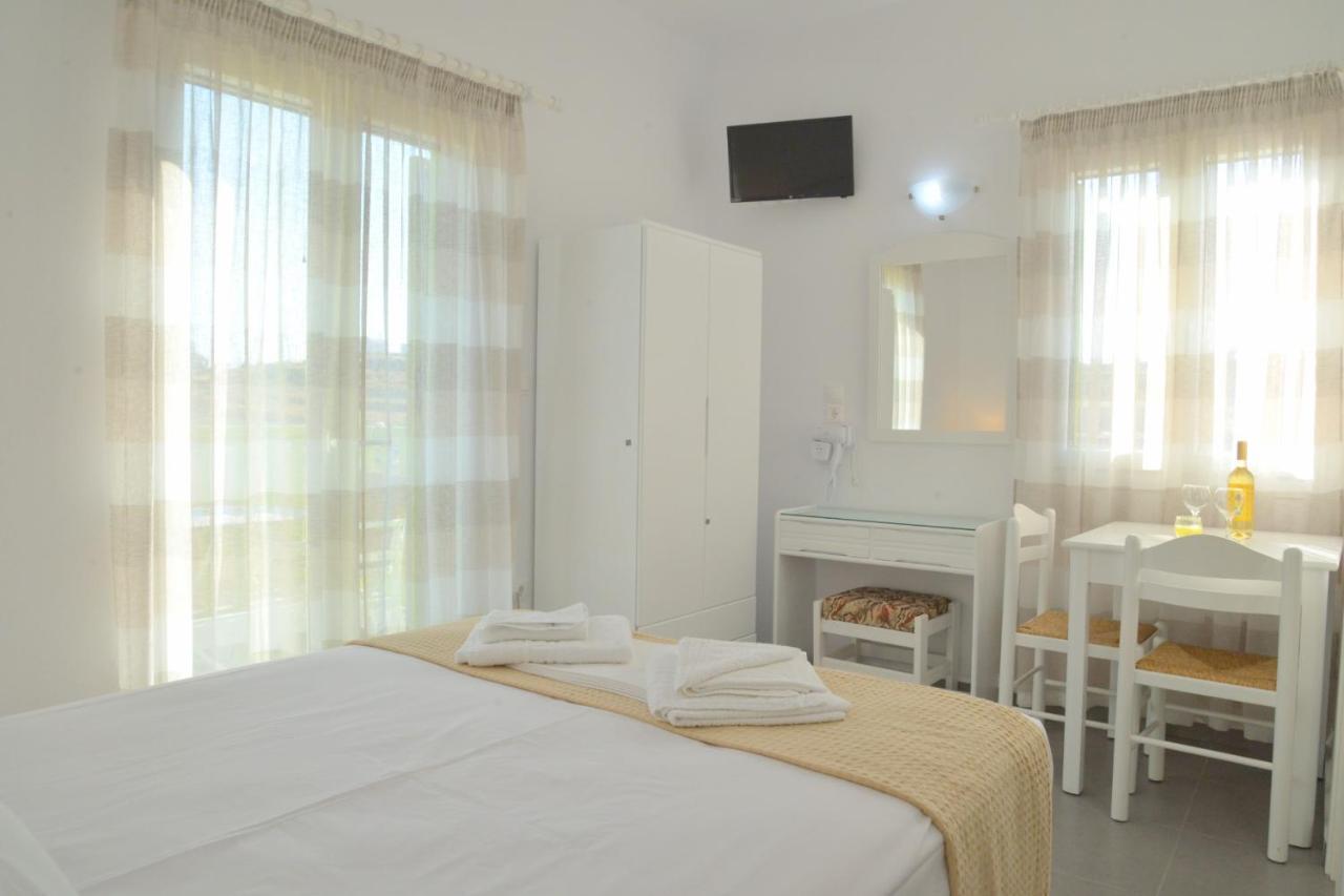 Zeras Apartments Adamantas  Ngoại thất bức ảnh