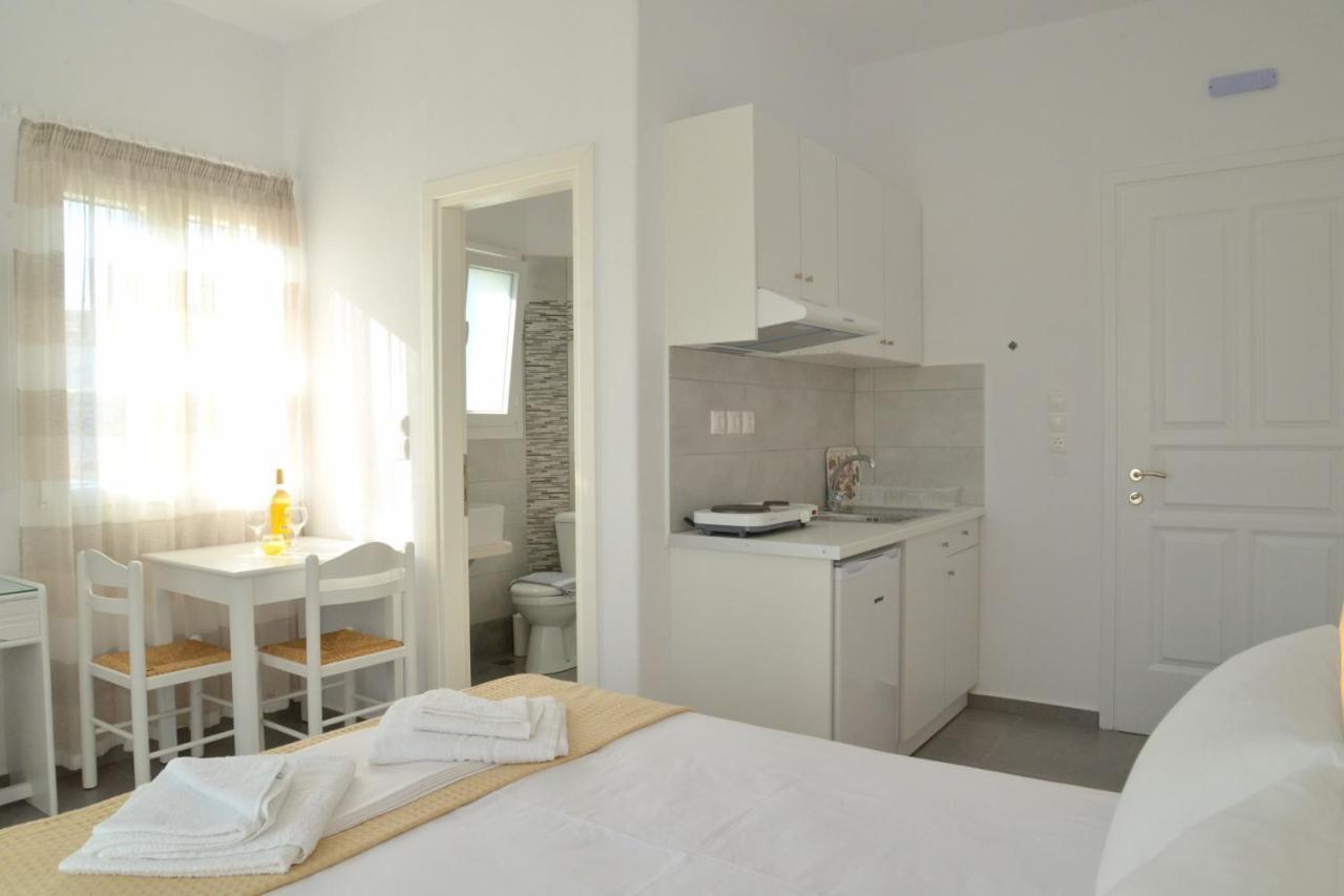 Zeras Apartments Adamantas  Ngoại thất bức ảnh
